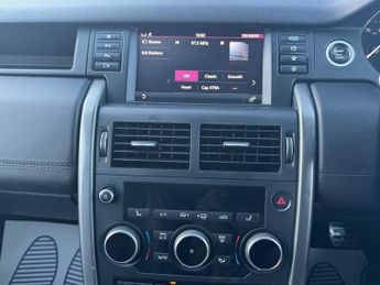 Land Rover Discovery Sport 2.0 TD4 HSE Dynamic Lux SUV 5dr Diesel Auto 4WD Euro 6 (s/s) (18