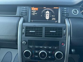 Land Rover Discovery Sport 2.0 TD4 HSE Dynamic Lux SUV 5dr Diesel Auto 4WD Euro 6 (s/s) (18