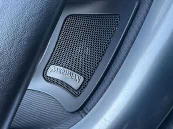 Land Rover Discovery Sport 2.0 TD4 HSE Dynamic Lux SUV 5dr Diesel Auto 4WD Euro 6 (s/s) (18