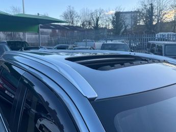 Mitsubishi Outlander 2.0h 12kWh 5hs SUV 5dr Petrol Plug-in Hybrid CVT 4WD Euro 6 (s/s