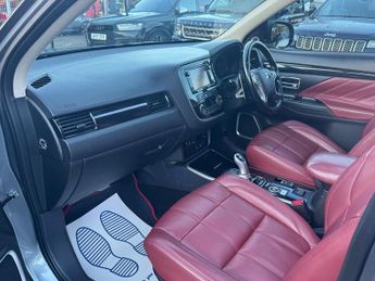 Mitsubishi Outlander 2.0h 12kWh 5hs SUV 5dr Petrol Plug-in Hybrid CVT 4WD Euro 6 (s/s