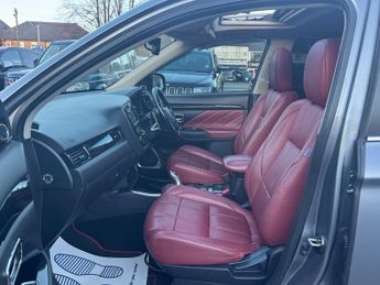 Mitsubishi Outlander 2.0h 12kWh 5hs SUV 5dr Petrol Plug-in Hybrid CVT 4WD Euro 6 (s/s