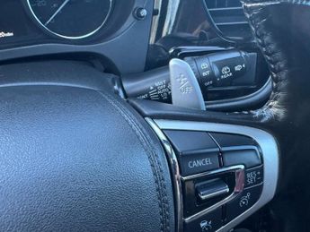 Mitsubishi Outlander 2.0h 12kWh 5hs SUV 5dr Petrol Plug-in Hybrid CVT 4WD Euro 6 (s/s