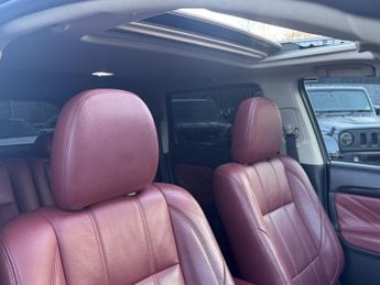 Mitsubishi Outlander 2.0h 12kWh 5hs SUV 5dr Petrol Plug-in Hybrid CVT 4WD Euro 6 (s/s