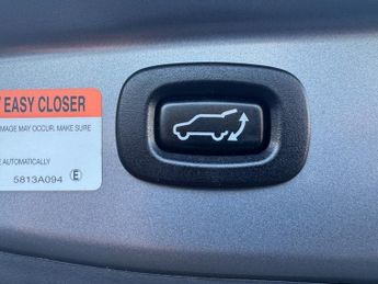 Mitsubishi Outlander 2.0h 12kWh 5hs SUV 5dr Petrol Plug-in Hybrid CVT 4WD Euro 6 (s/s