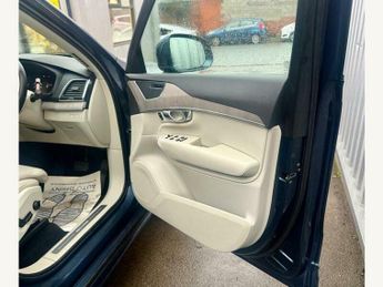 Volvo XC90 RECHARGE T8 CORE AWD