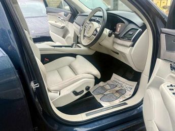 Volvo XC90 RECHARGE T8 CORE AWD