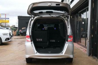 Honda Freed Hybrid - 1 Owner