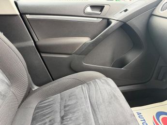 Volkswagen Tiguan MATCH TDI BLUEMOTION TECH 4MOTION DSG