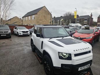 Land Rover Defender X-DYNAMIC SE