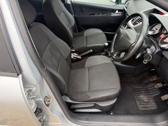 Peugeot 207 HDI ACTIVE