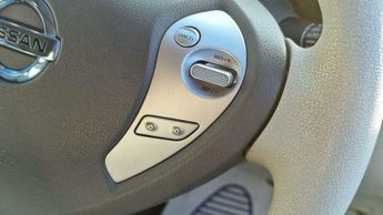 Nissan Leaf 24kWh Auto 5dr