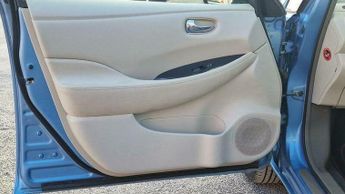 Nissan Leaf 24kWh Auto 5dr