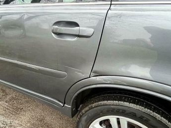 Volvo XC90 2.4 D5 SE Geartronic AWD 5dr