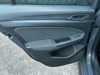 Volkswagen Golf 1.4 TSI 13kWh GTE Hatchback 5dr Petrol Plug-in Hybrid DSG Euro 6