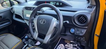 Toyota Yaris AQUA 1.5 VVT-h T Spirit CVT Euro 5 5dr