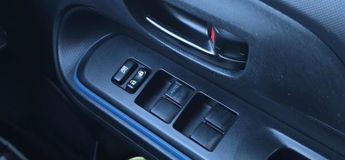 Toyota Yaris AQUA 1.5 VVT-h T Spirit CVT Euro 5 5dr