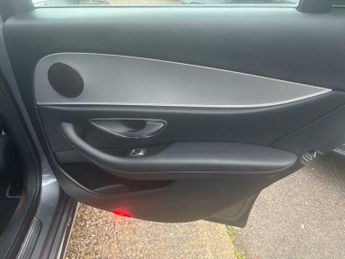 Mercedes-Benz E Class 2.0 E220d SE G-Tronic+ Euro 6 (s/s) 4dr