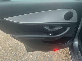 Mercedes-Benz E Class 2.0 E220d SE G-Tronic+ Euro 6 (s/s) 4dr