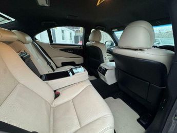 Lexus LS 4.6 460 V8 Luxury Auto Euro 5 4dr