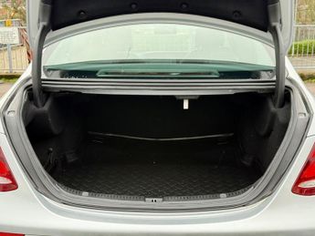 Mercedes E Class E 220 D SE