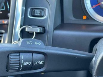 Volvo XC60 2.4 D3 R-Design Geartronic AWD Euro 5 5dr