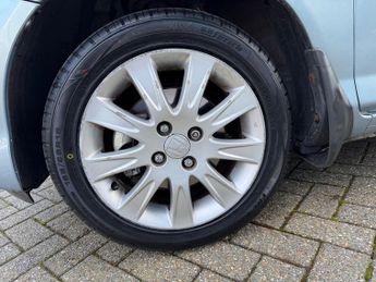 Honda Jazz 1.4 i-DSI SE Hatchback 5dr Petrol CVT-7 (139 g/km, 82 bhp)