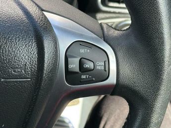 Ford B-Max 1.6 Titanium MPV 5dr Petrol Powershift Euro 5 (105 ps)