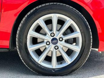 Ford B-Max 1.6 Titanium MPV 5dr Petrol Powershift Euro 5 (105 ps)
