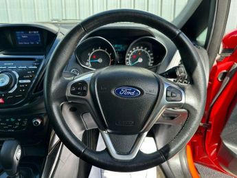 Ford B-Max 1.6 Titanium MPV 5dr Petrol Powershift Euro 5 (105 ps)