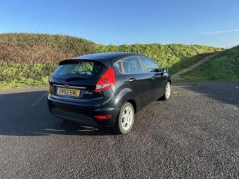 Ford Fiesta 1.4 Zetec Hatchback 5dr Petrol Automatic (154 g/km, 94 bhp)