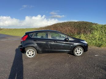 Ford Fiesta 1.4 Zetec Hatchback 5dr Petrol Automatic (154 g/km, 94 bhp)