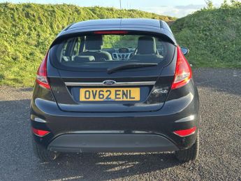 Ford Fiesta 1.4 Zetec Hatchback 5dr Petrol Automatic (154 g/km, 94 bhp)