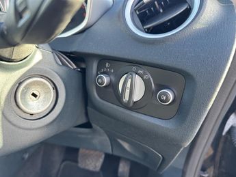 Ford Fiesta 1.4 Zetec Hatchback 5dr Petrol Automatic (154 g/km, 94 bhp)