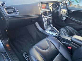 Volvo V40 T3 INSCRIPTION