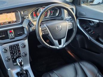 Volvo V40 T3 INSCRIPTION