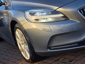 Volvo V40 T3 INSCRIPTION
