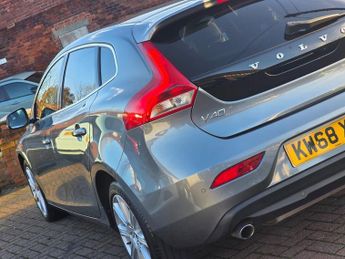 Volvo V40 T3 INSCRIPTION