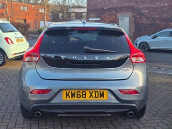 Volvo V40 T3 INSCRIPTION