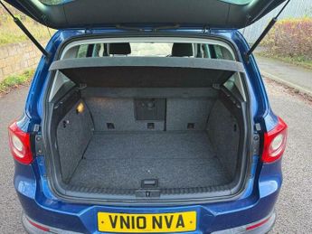 Volkswagen Tiguan 2.0 TDI S Auto 4WD Euro 5 5dr