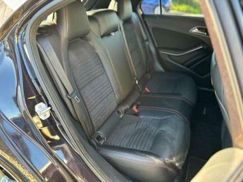 Mercedes-Benz A Class 1.6 A200 AMG Sport Hatchback 5dr Petrol 7G-DCT Euro 6 (s/s) (156