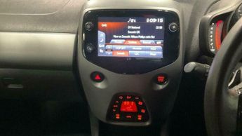 Toyota AYGO 1.0 VVT-i x-clusiv x-shift Euro 6 5dr (Safety Sense)