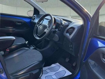 Toyota AYGO 1.0 VVT-i x-clusiv x-shift Euro 6 5dr (Safety Sense)