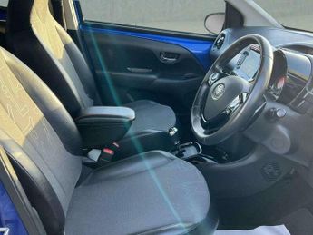Toyota AYGO 1.0 VVT-i x-clusiv x-shift Euro 6 5dr (Safety Sense)