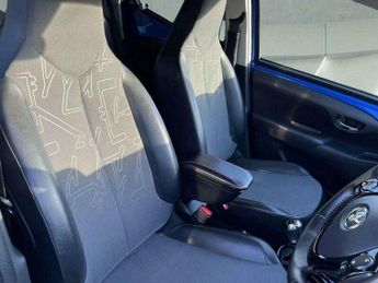 Toyota AYGO 1.0 VVT-i x-clusiv x-shift Euro 6 5dr (Safety Sense)