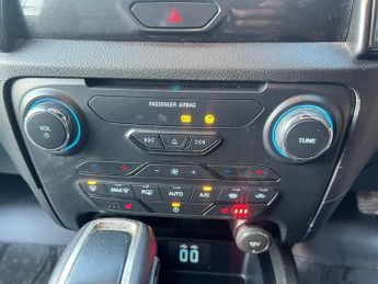 Ford Ranger 2.0 EcoBlue Wildtrak Pickup Double Cab 4dr Diesel Auto 4WD Euro 