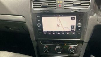 Volkswagen Golf 1.6 TDI SE Nav DSG Euro 6 (s/s) 5dr