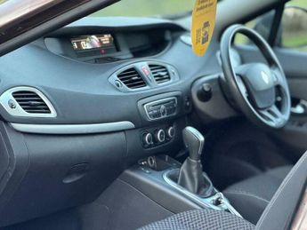 Renault Grand Scenic 1.5 dCi Expression EDC Euro 5 5dr