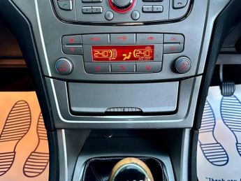 Ford Mondeo ZETEC TDCI 140