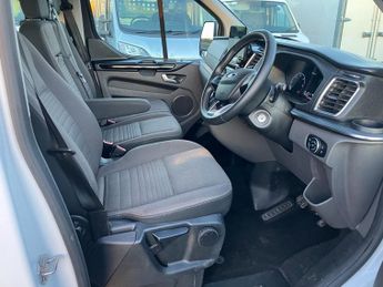 Ford Tourneo Custom FORD TOURNEO CUSTOM 9 SEATER WITH AIRCON. 18,995+VAT